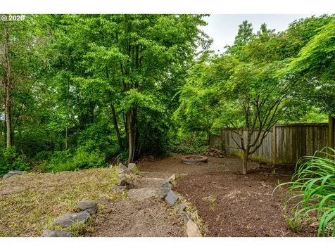 3769 Julia Loop Eugene OR 97404