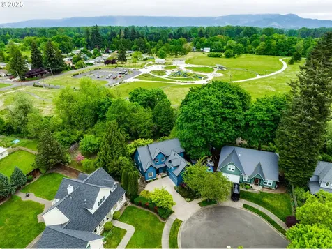 3769 Julia Loop Eugene OR 97404