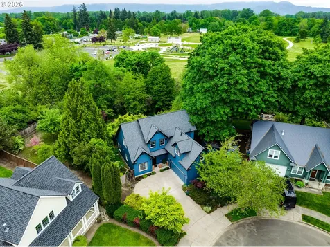 3769 Julia Loop Eugene OR 97404