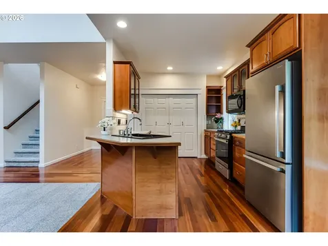 3769 Julia Loop Eugene OR 97404