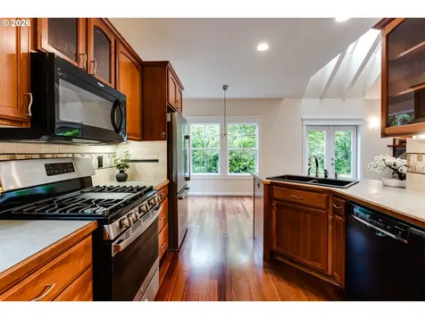 3769 Julia Loop Eugene OR 97404