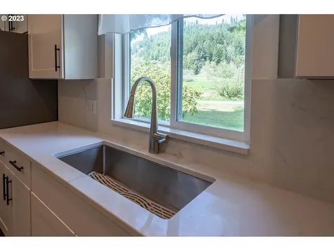 233 Johanneson Creek Road Reedsport OR 97467