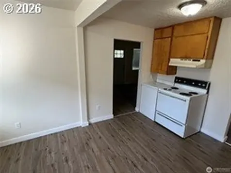 1216 N 1st Avenue Kelso WA 98626