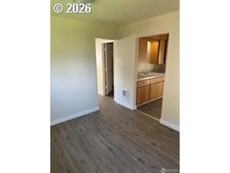 1216 N 1st Avenue Kelso WA 98626