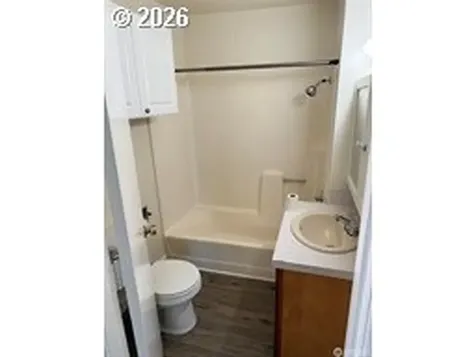 1216 N 1st Avenue Kelso WA 98626