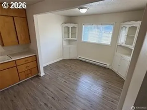 1216 N 1st Avenue Kelso WA 98626