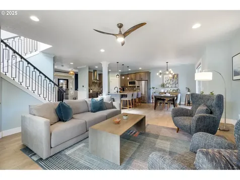 2113 Willamette Falls Drive West Linn OR 97068