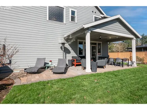 2113 Willamette Falls Drive West Linn OR 97068
