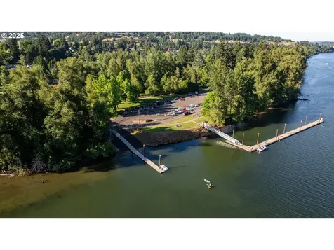 2113 Willamette Falls Drive West Linn OR 97068