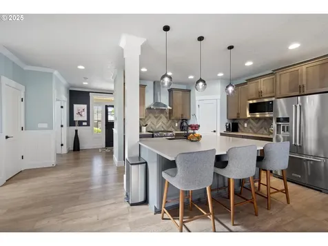 2113 Willamette Falls Drive West Linn OR 97068