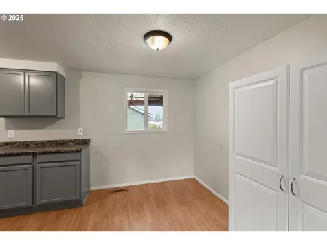 402 Rodale Drive Eagle Point OR 97524