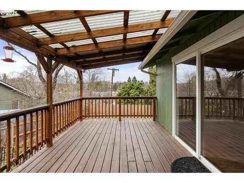 402 Rodale Drive Eagle Point OR 97524