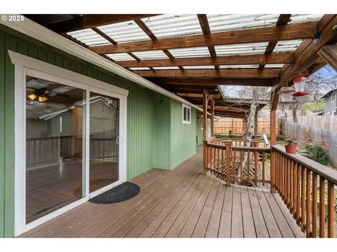 402 Rodale Drive Eagle Point OR 97524