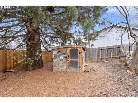 402 Rodale Drive Eagle Point OR 97524