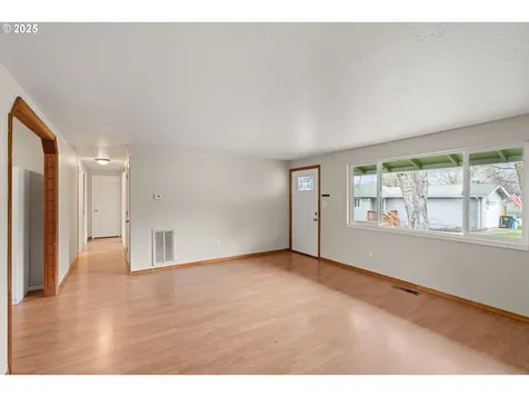 402 Rodale Drive Eagle Point OR 97524