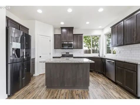 12609 NE 105th Way Vancouver WA 98682