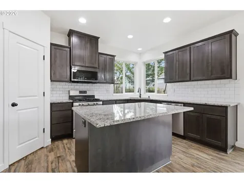 12609 NE 105th Way Vancouver WA 98682