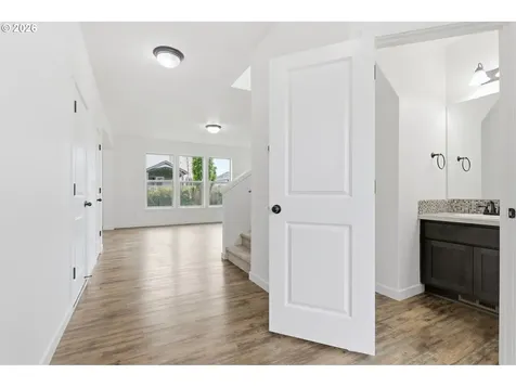 12609 NE 105th Way Vancouver WA 98682