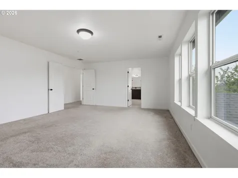12609 NE 105th Way Vancouver WA 98682