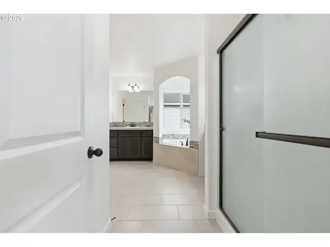 12609 NE 105th Way Vancouver WA 98682