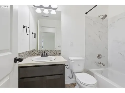 12609 NE 105th Way Vancouver WA 98682