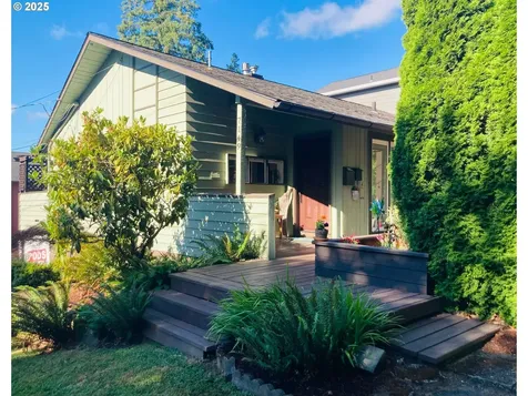7149 SW 3rd Avenue Portland OR 97219