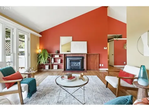 7149 SW 3rd Avenue Portland OR 97219