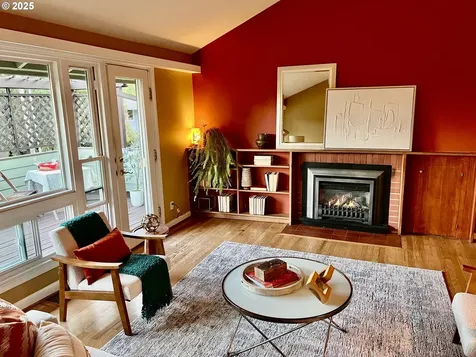 7149 SW 3rd Avenue Portland OR 97219