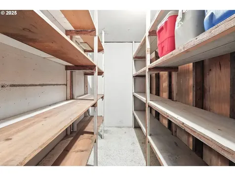 7149 SW 3rd Avenue Portland OR 97219