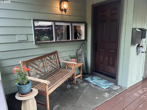 7149 SW 3rd Avenue Portland OR 97219