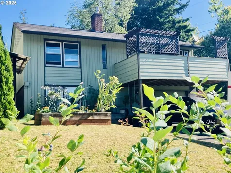 7149 SW 3rd Avenue Portland OR 97219