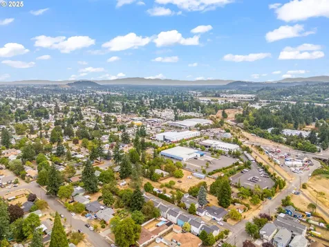7928 SE Crystal Springs Boulevard Portland OR 97035