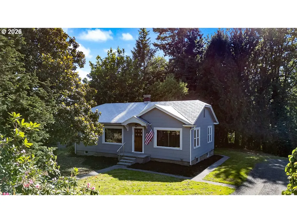 173 Pioneer Avenue Castle Rock WA 98611
