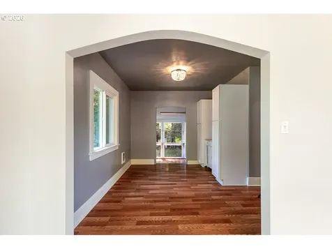 173 Pioneer Avenue Castle Rock WA 98611