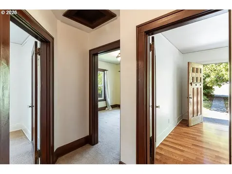 173 Pioneer Avenue Castle Rock WA 98611