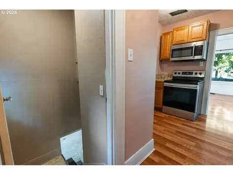 173 Pioneer Avenue Castle Rock WA 98611
