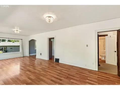 173 Pioneer Avenue Castle Rock WA 98611