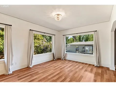 173 Pioneer Avenue Castle Rock WA 98611