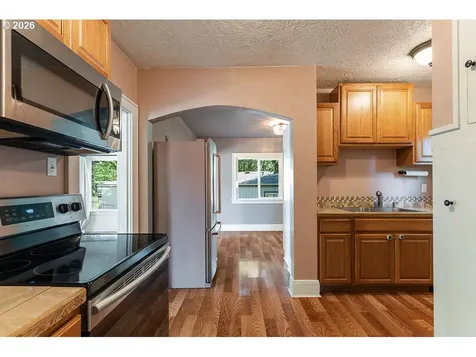 173 Pioneer Avenue Castle Rock WA 98611