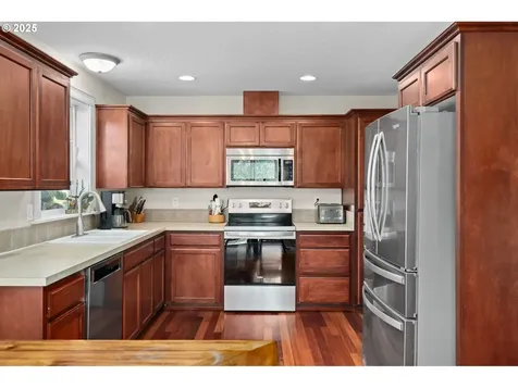 720 E Azalea Street Yamhill OR 97148