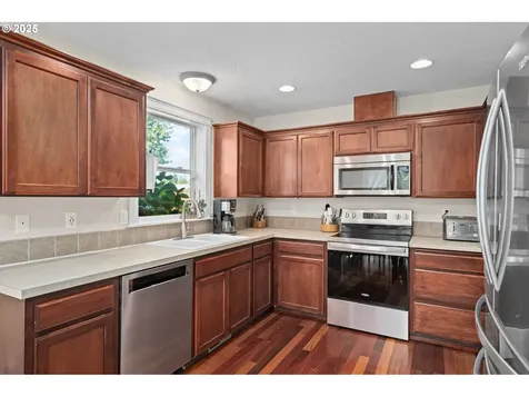 720 E Azalea Street Yamhill OR 97148