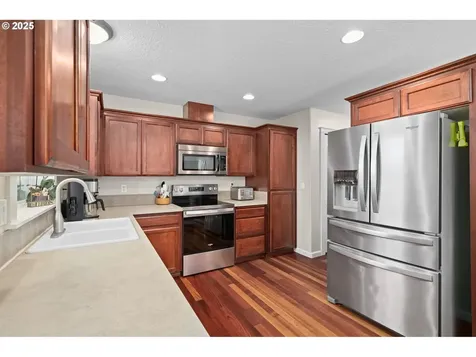 720 E Azalea Street Yamhill OR 97148