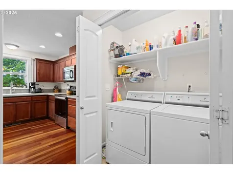 720 E Azalea Street Yamhill OR 97148