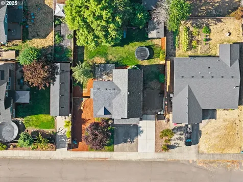 720 E Azalea Street Yamhill OR 97148