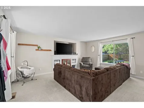 720 E Azalea Street Yamhill OR 97148