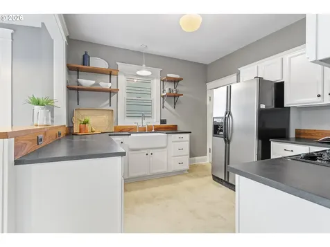 132 NE Cook Street Portland OR 97212