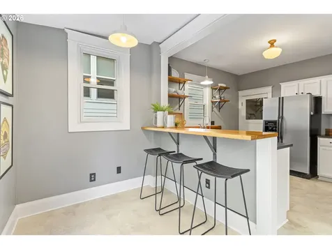 132 NE Cook Street Portland OR 97212