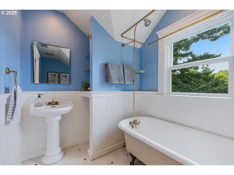 801 SE 25th Avenue Portland OR 97214