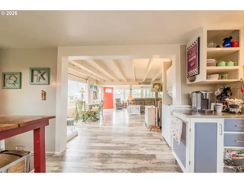 1170 NW 8th Court Lincoln City OR 97367