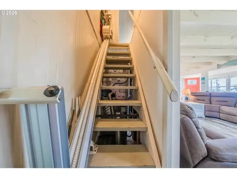 1170 NW 8th Court Lincoln City OR 97367